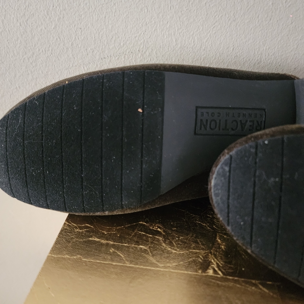 NWT KENNETH COLE Moss Velvet Stud Mules - Picture 8 of 9